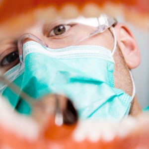 dentist_through_open_mouth