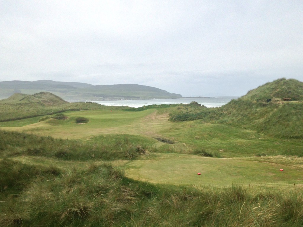 Fescue-laden dunes combine with traditional pot bunkers to punish seriously inaccurate shots at Machrihanish Dunes. But there's more than enough short grass.