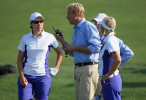 Rules official explains ruling to Cigando (Getty Images)