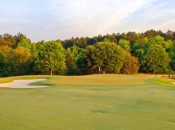 The Jack Nicklaus designed Annandale Golf Course © Peter Corden