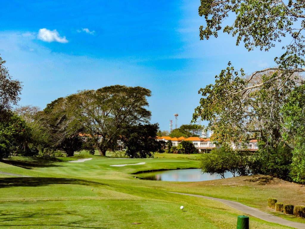 Mantarrya golf club is the best panama city beach golf course