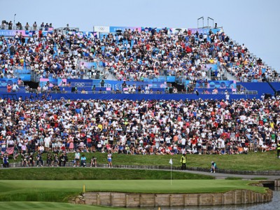 Le Golf National's grandstand on 18