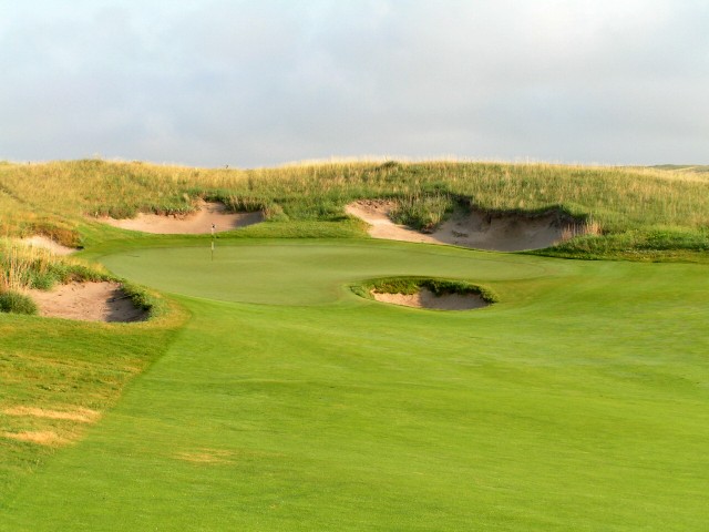 Sand Hills Golf Club, Courses