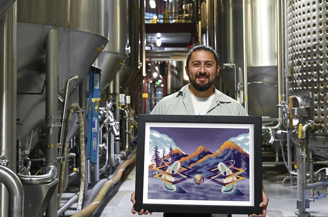 Francisco Morales with this year's Jubelale label artwork