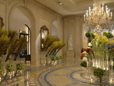 george V lobby