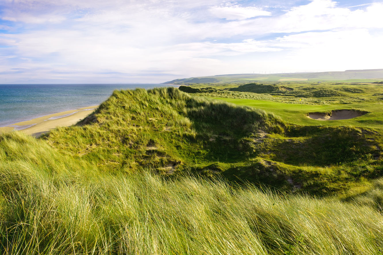 The par-3 15th at Machriuhanish Dunes