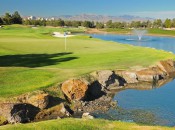 Las Vegas Strip pops up behind hole #9 at Desert Pines GC © Robert Kaufman